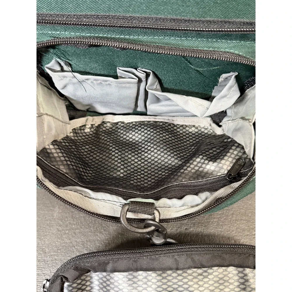 Lowepro Nova 1 Camera Bag Unisex Small Green Vintage Sturdy Canvas Shoulder Bag